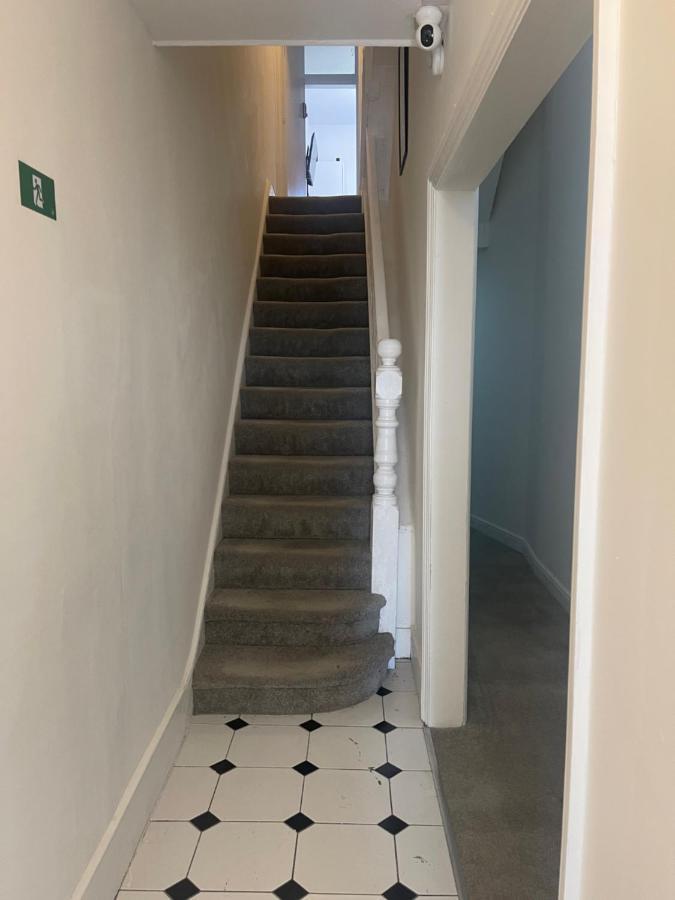 לונדון Chamberlayne Inn מראה חיצוני תמונה
